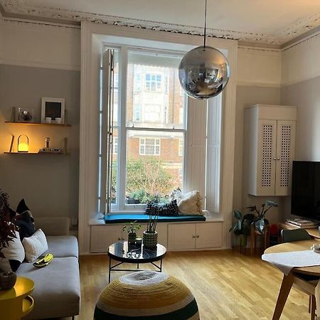 Gorgeous 2 Bedroom Flat In Charming Swiss Cottage London Exterior photo